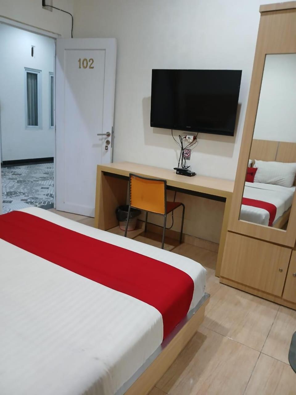 Macan Kumbang Residence Palembang Extérieur photo